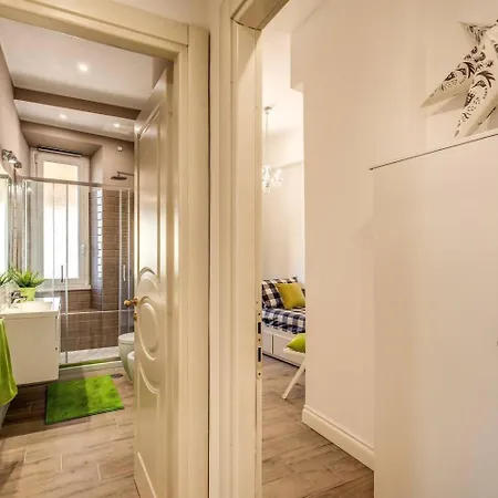Apartment Domus Heroas Near Vatican *