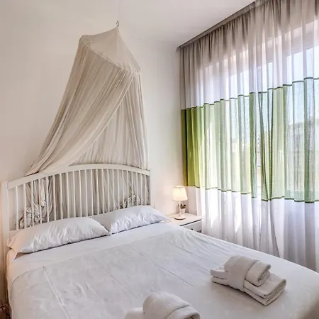 Domus Heroas Near Vatican