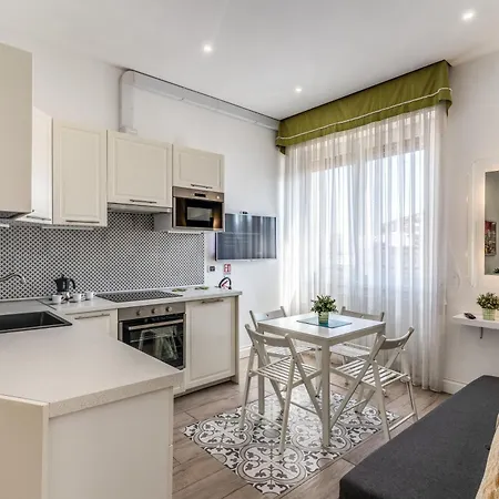 Domus Heroas Near Vatican アパート