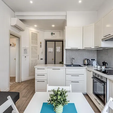 Domus Heroas Near Vatican アパート